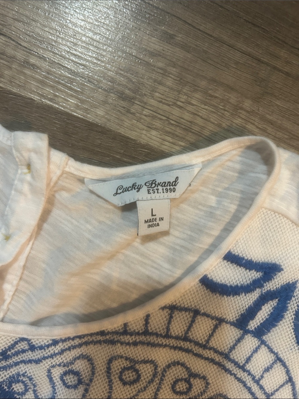Lucky Brand Women’s White Tank with Blue Mandala Print Size Large - Picture 2 of 7
